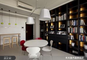 我家就像圖書館！17坪住4人 還有2房2廳！_視覺圖