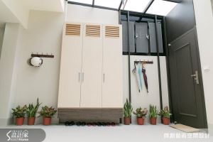 改造 50 年高齡老屋 將飯店休閒風帶進居家_視覺圖