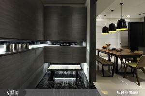 混搭美學 明與暗完美演繹的居家空間 _視覺圖