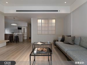 30 年的老屋翻新 旅外夫妻檔在台的簡約居家_視覺圖