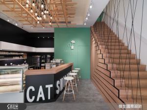 享受清新甜點時光 貓咪也微笑的幸福滋味_視覺圖