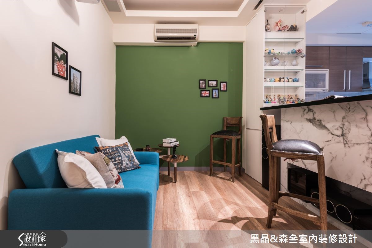 15坪的日常浪漫 新婚夫妻的小劇院居宅