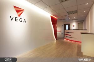 60坪老屋大改造！ 蛻變時尚感前衛科技公司_視覺圖