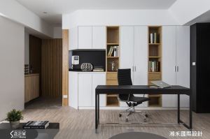 窄小老屋拯救法！輕量收納 x 俐落黑白 x 開放格局_視覺圖