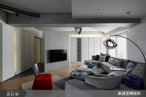 擺平畸形中古屋！仿清水模 x 木皮打造簡約美型機能宅_視覺圖