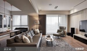 令人著迷的暖木色調！打造溫馨又療癒的 45 坪美式風居家_視覺圖