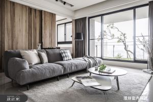 木皮與銀灰色高雅加乘！暗藏書卷氣的混搭風退休宅_視覺圖