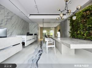 潑墨山水的自然素顏！日光 X 植生牆治癒辦公的疲憊_視覺圖