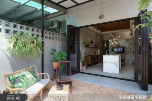 長型老屋整裝再出發！敞開大門，變身設計師的日光工作室_視覺圖