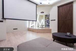我家也有專屬電影院！中古屋改造變身工業風潮宅_視覺圖