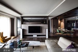 老公愛熱鬧、老婆重個人生活！清水模與木質交會的客製化大宅_視覺圖