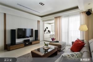 長輩休憩，孫子遊戲！多功能休閒客廳養出三代好感情_視覺圖