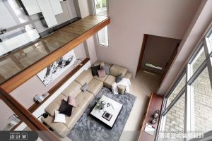 莫蘭迪色與原木的動人演繹 展現靜謐舒心的現代風別墅_視覺圖