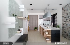15 坪小夫妻貓咪宅用「這面牆」變出大空間！兼具洞洞板、房門、收納櫃、隔間牆 4 種機能的究極空間節省秘技_視覺圖