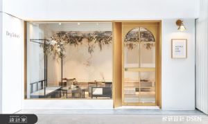 老屋變身街中畫！用玻璃、乾燥花、採光框出夢幻景致_視覺圖