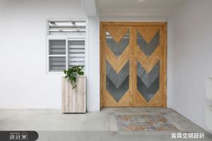 揭秘絕美設計師辦公室！「輕工業風 + 日式簡約風」混搭透天老宅重獲第二人生_視覺圖