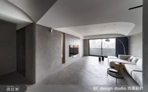 老屋與型男相遇！展示灰色優雅美學的現代風單身宅_視覺圖