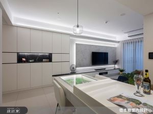 鐵道模型迷的狂熱日常！特殊紋路系統櫃創造驚奇的收納設計_視覺圖