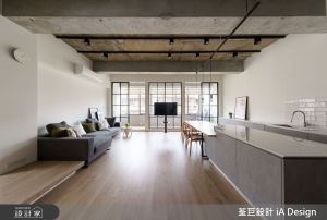 28 年印刷廠老宅大翻身！粗獷外表 + 極簡格局打造一家四口的 Loft 風宅邸_視覺圖