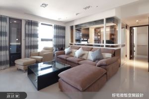 隱藏收納、玻璃書房解構長型屋！兼顧親子生活與工作效率的現代風豪宅_視覺圖