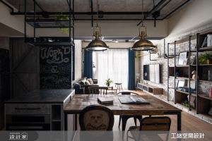 邀請工業風來杯熱美式！開放式廚房與穀倉門書房的甜蜜共識_視覺圖