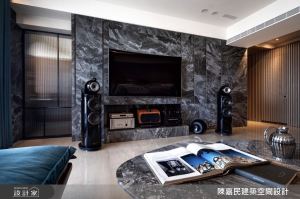 走入男醫師的大器豪宅！以磅礴石材與藍絲絨聯手，打造攝影與音樂交織的非凡品味_視覺圖