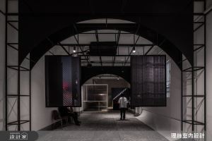 光穿透靜謐老屋！揉合傳統人文與現代風，延伸無限想像的台式藝廊_視覺圖