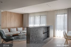 一回家就好享受！玻璃門、格柵與白鐵件，交織通透開闊的日式無印風透天厝_視覺圖