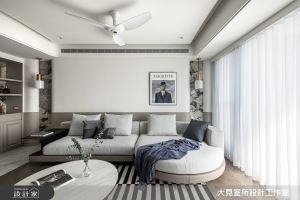 解鎖時尚女主人的新古典小豪宅！歐美名畫當靈感，優雅裸灰間看見知性品味_視覺圖