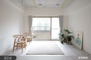 弧形修飾大樑、明管設計化缺點為優勢！減法設計讓 20 年老屋回春_視覺圖