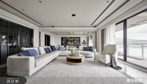 在家就能看見海！客廳面向遼闊海景，106 坪現代風住宅裡的生活比度假還奢華_視覺圖