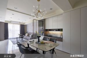 玻璃拉門隔出現代新生活！客廳隱私升級、廚房油煙不亂飄，書房空間超展開_視覺圖