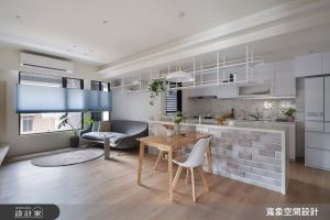 防疫生活不無聊！20 坪內有寬敞料理廚房，書房臥榻與貓跳台讓你捨不得離開家_視覺圖