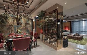 現代生活浮世繪！中古屋訂製屏風酒櫃創造過場，特色壁紙詮釋夫妻見識的景緻與色彩_視覺圖