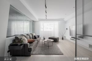 大篇幅留白的寂靜美感！36坪透明系居家，為陰暗老屋找回明亮神采_視覺圖