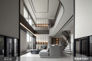與長輩同住的生活提案！翻新 30 年樓中樓，打造團圓大餐廳、私人起居室與套房式設計_視覺圖