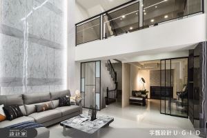 一場日光洗禮！挑高格局、通透隔間與藝術配色，打造流動的現代風透天別墅_視覺圖