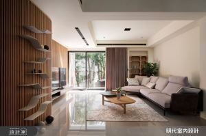 到樓上的咖啡廳觀景、品酒！75坪現代風自然宅，以暖心木格柵、綠意書寫四口之家_視覺圖