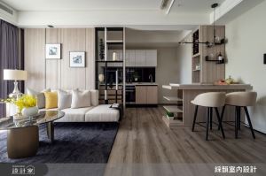 以大面開窗，迎進晴朗日光！在 26 坪舒適現代宅，感受休閒放鬆好生活！_視覺圖