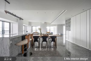 300 坪毛胚屋費時三年規劃！精釀啤酒吧、視聽空間與星級飯店臥房，迎接夫妻樂齡退休生活_視覺圖