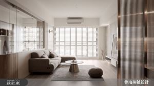 玻璃隔間劃出最大尺度！中古屋逆齡，質感現代風重塑私宅風貌_視覺圖