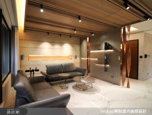 自然景觀開闊多面視野，揉合石材、木皮與鍍鈦展現雍容大器的67坪療癒系現代大宅_視覺圖