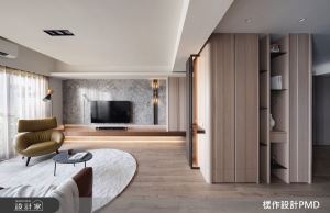 現代簡約風客廳vs.新古典主臥！望著綠意陽台，享受小酌片刻的質感人生_視覺圖