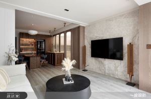 台北 25 坪經典之選 ！40年老屋華麗轉身，溫暖奶茶色鋪敘迷人法式摩登寓所_視覺圖