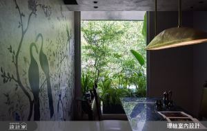 高齡老屋變身設計師的共享辦公室！工作之餘也能盡享綠意環繞的悠然_視覺圖