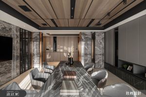 灰色現代風中古屋，3米長桌打破客廳規格實現凝聚家人情感的夢想_視覺圖