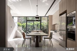 與陽光和山景共居！75 坪現代風透天別墅，以木皮敘寫夫妻生活日記_視覺圖