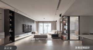 開箱戲劇女神的家！精心設計華美鞋室、更衣室，毛胚蛻變夢幻時尚宅_視覺圖