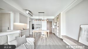 輕柔北歐風輕拂 20 坪新居！善用畸零空間規劃收納、弧形曲線修飾樑柱，恰似姐妹退休後理想的平靜生活_視覺圖