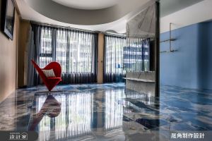 在花甲之年超前部署湖濱退休宅邸!波浪天花X石材地坪描寫人生散記_視覺圖